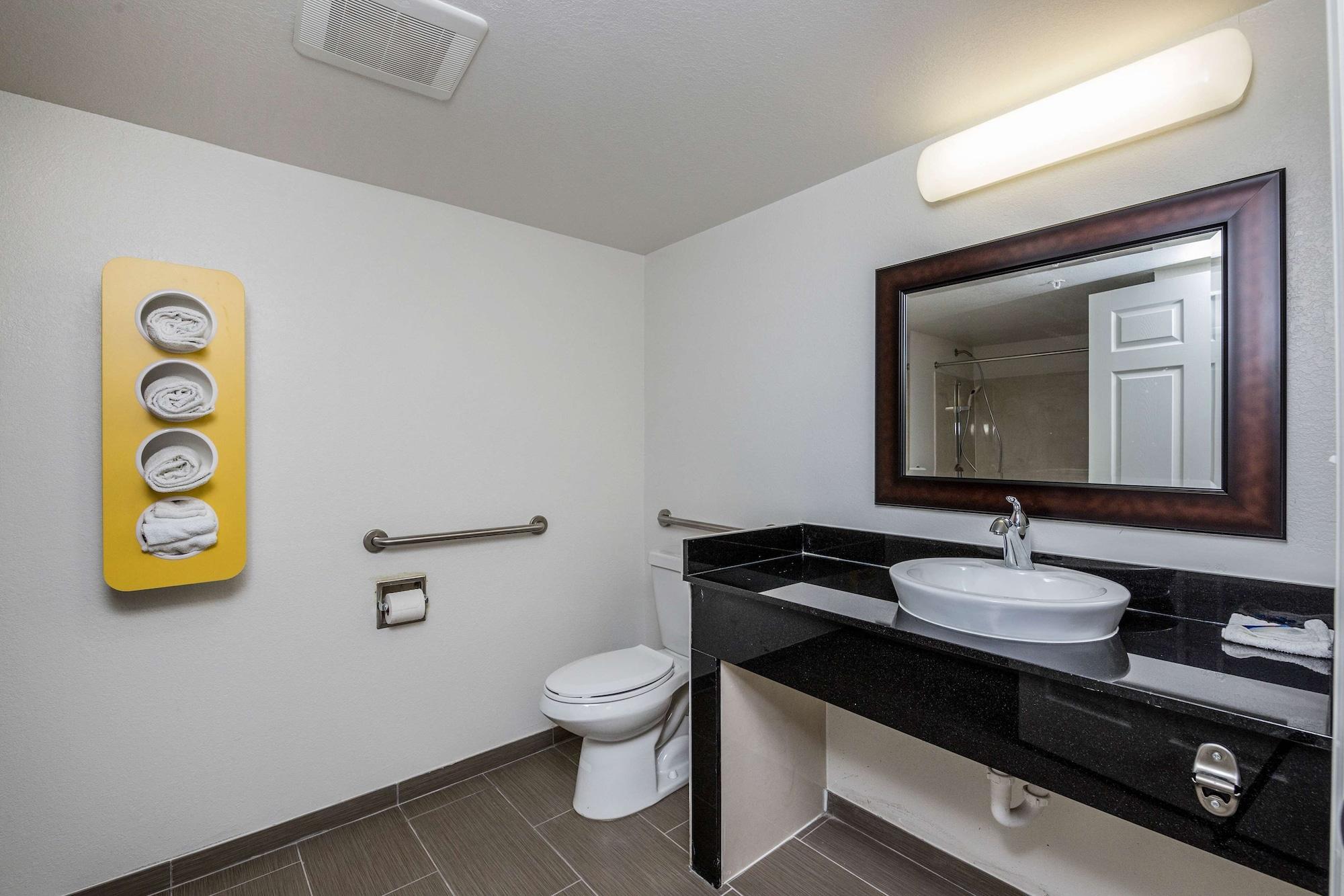 Motel 6 Peoria Exterior photo